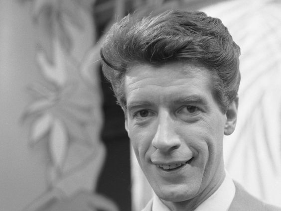 Rudi Carrell - Alleen op een eiland