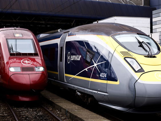 Met de trein op vakantie is nog te duur en ingewikkeld