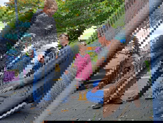 Lente op treinstation Gilze-Rijen