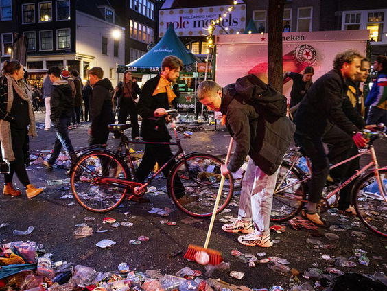 Menselijke Maat: Schoon Westfriesland organiseert vrijwillige straatschoonmaak