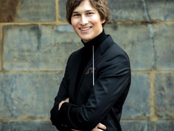 Het Koninklijk Concertgebouw Orkest krijgt een assistent-dirigent. En dat is voor het eerst!