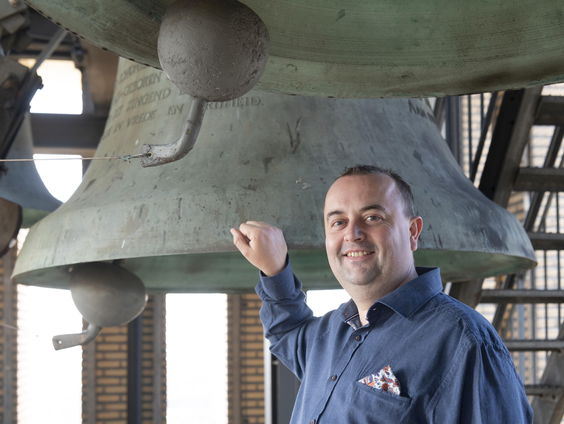 Nieuwe klokken voor het raadhuis in Hilversum