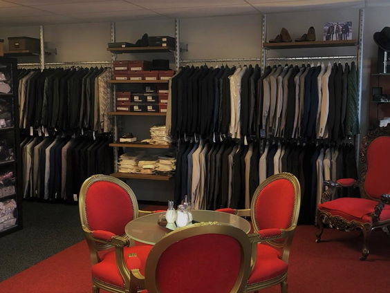 De dromenvanger, nr. 273: "Herenkostuums"