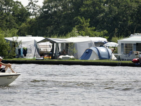 Vakantiebank werft donateurs om arme gezinnen gratis vakantie te bieden