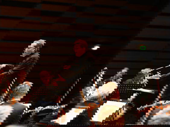 Lekkere Track: Live bijwonen of een opname?