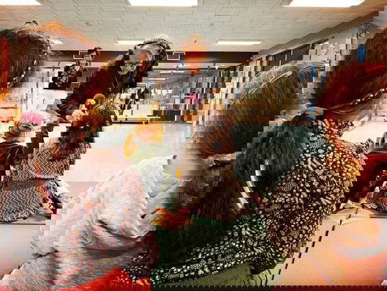 Hans Smit haalt een stemtip op bij Basisschool Boschakker in Eindhoven