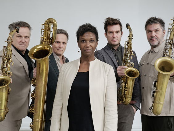 Live: Artvark Saxophone Quartet en zangeres Claron McFadden