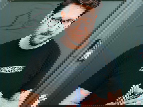 Het gesprek - Gijs Wilbrink