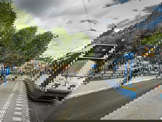 De dromenvanger, nr. 44: "Tramhalte"