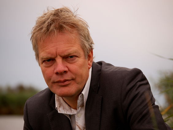 Vandaag te gast: Kees Wieringa: pianist, componist, museumdirecteur.