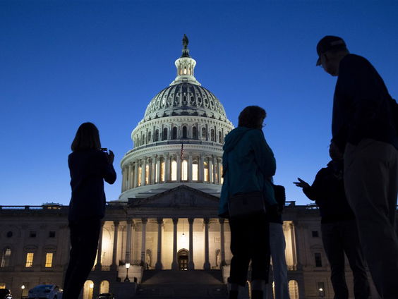 Amerika herdenkt opnieuw de Capitoolbestorming