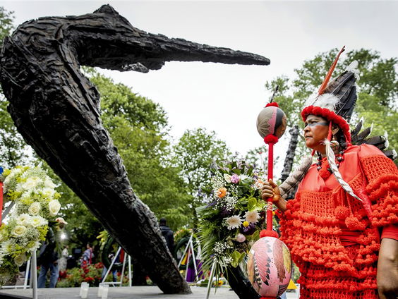 Moet Keti Koti een nationale feestdag worden?
