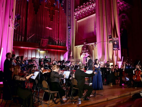 Een 80-koppig Oekraïens orkest toert door Nederland voor Giro 555