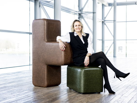 Regisseur Jorinde Keesmaat belooft een borrel met zure nasmaak