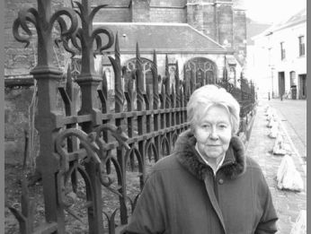 Gedicht: Thuiskomen is een tuin, van Aleidis Dierick