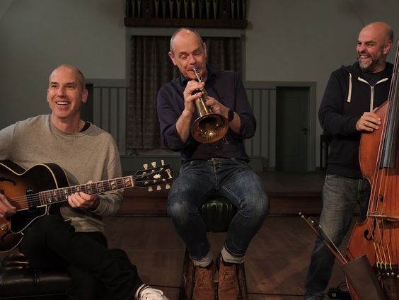 Hollandse Nieuwe! When Night Falls, van Verploegen, Verhoeff & Van der Westen, deel II: tekst