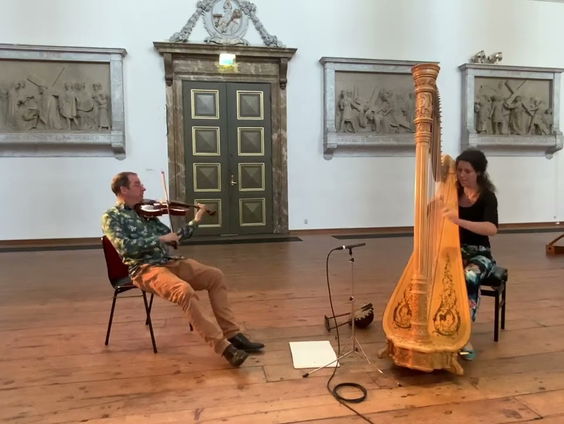 Mozes & Aäronkerk in Amsterdam open voor 'Harp onder de riem'