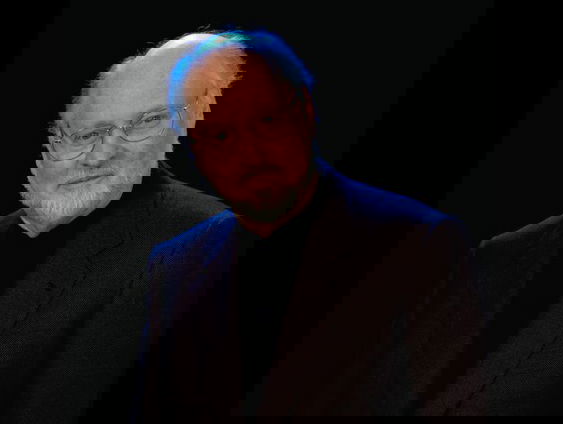 Biografie filmcomponist John Williams. Houdt hij nu wel of niet van filmmuziek?