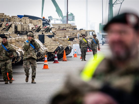 Finland wil bij de NAVO, Zweden denkt er nog over