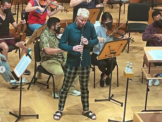 Lekkere Track: Spelen in pyjamabroek