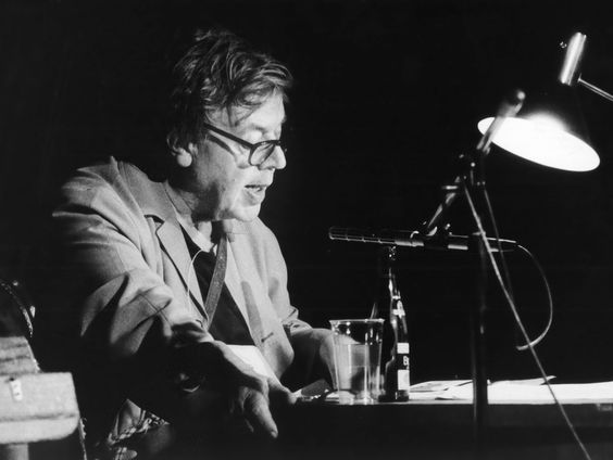 Gedicht: Wat het is, van Erich Fried