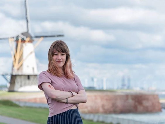 Hollandse Nieuwe! Four in one, van Brisk, deel III: Celia Swart