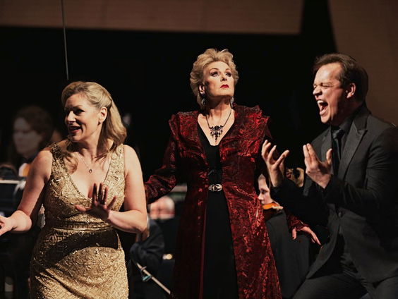 Slotscène Salome door Jennifer Holloway, Doris Soffel, Thomas Blondelle met het Rotterdams Philharmonisch ...