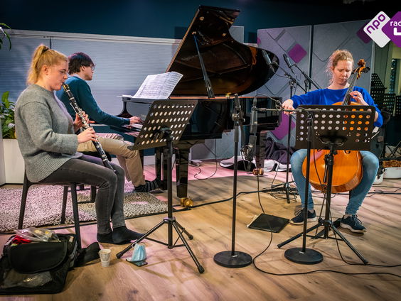 Live bij Dieuwertje: Chimaera Trio