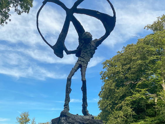 'De Parachutist' 'is één van de finalisten van de buitenkunstverkiezing 2022