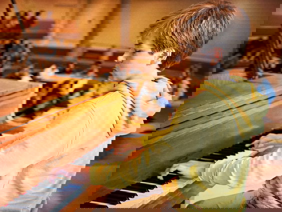 Jet Berkhout op bezoek bij het Montessoricollege in Nijmegen