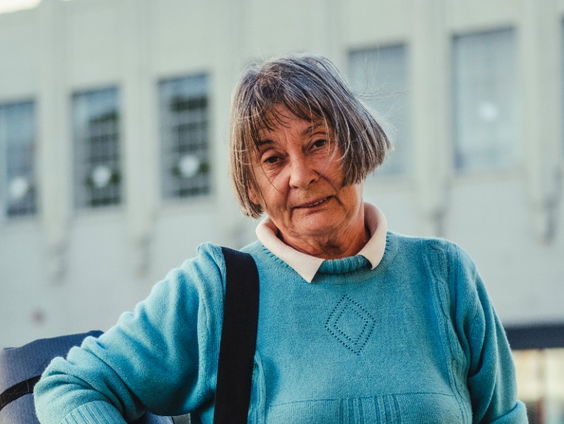 De audiotour: Tony Dočekal en Bas Timmer over Unsheltered moments in Museum Arnhem