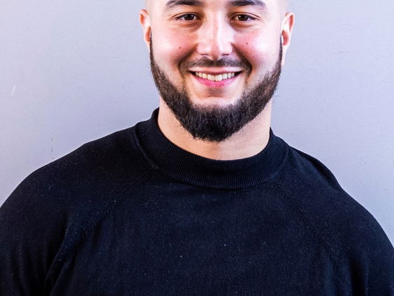 Ontbijtgast Ismail Aghzanay