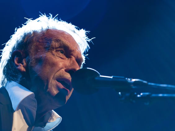 Vanuit de coulissen: Alex Roeka