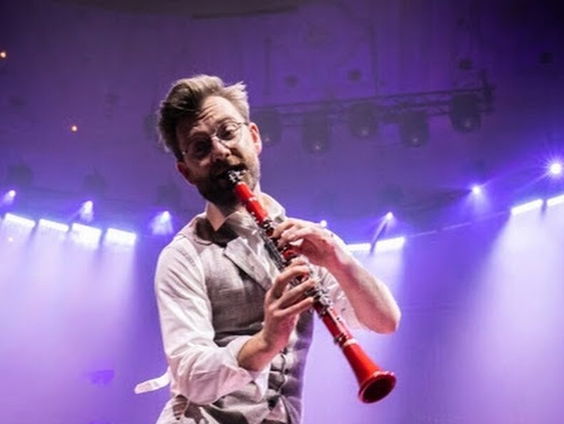 Hollandse Nieuwe! An American Rhapsody, van Calefax, deel III: Bart de Kater