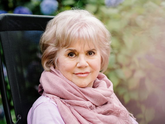 Country Roads: Linda Ronstadt