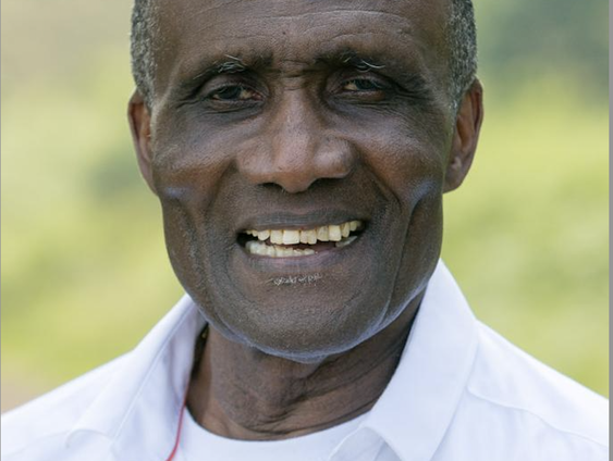 Oscar Harris: Tijdens mijn eerste optreden in Suriname werden er muntjes naar mij gegooid.'