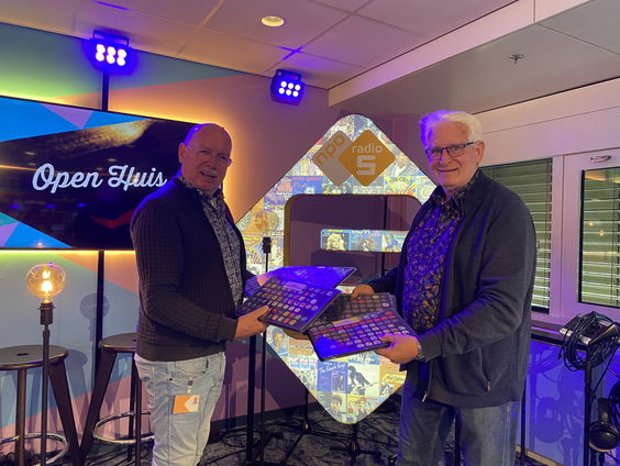 Hans Pouw heeft een verzameling van ruim 10.000 verschillende winkelwagenmuntjes!