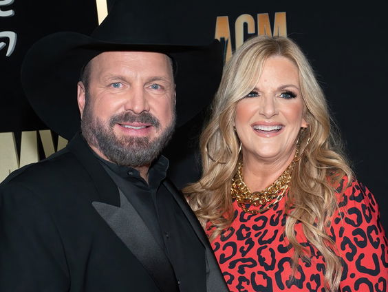 Country Roads: Garth Brooks