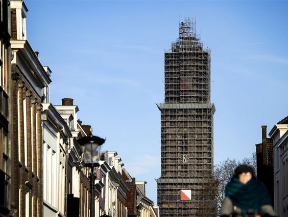 Domtoren na 4 jaar eindelijk uit de steigers!