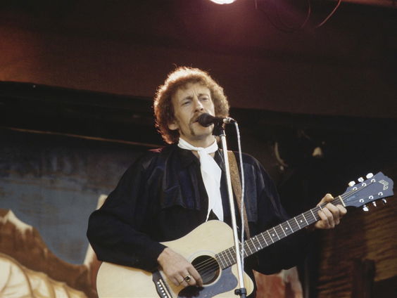 Country Roads: Ben Steneker