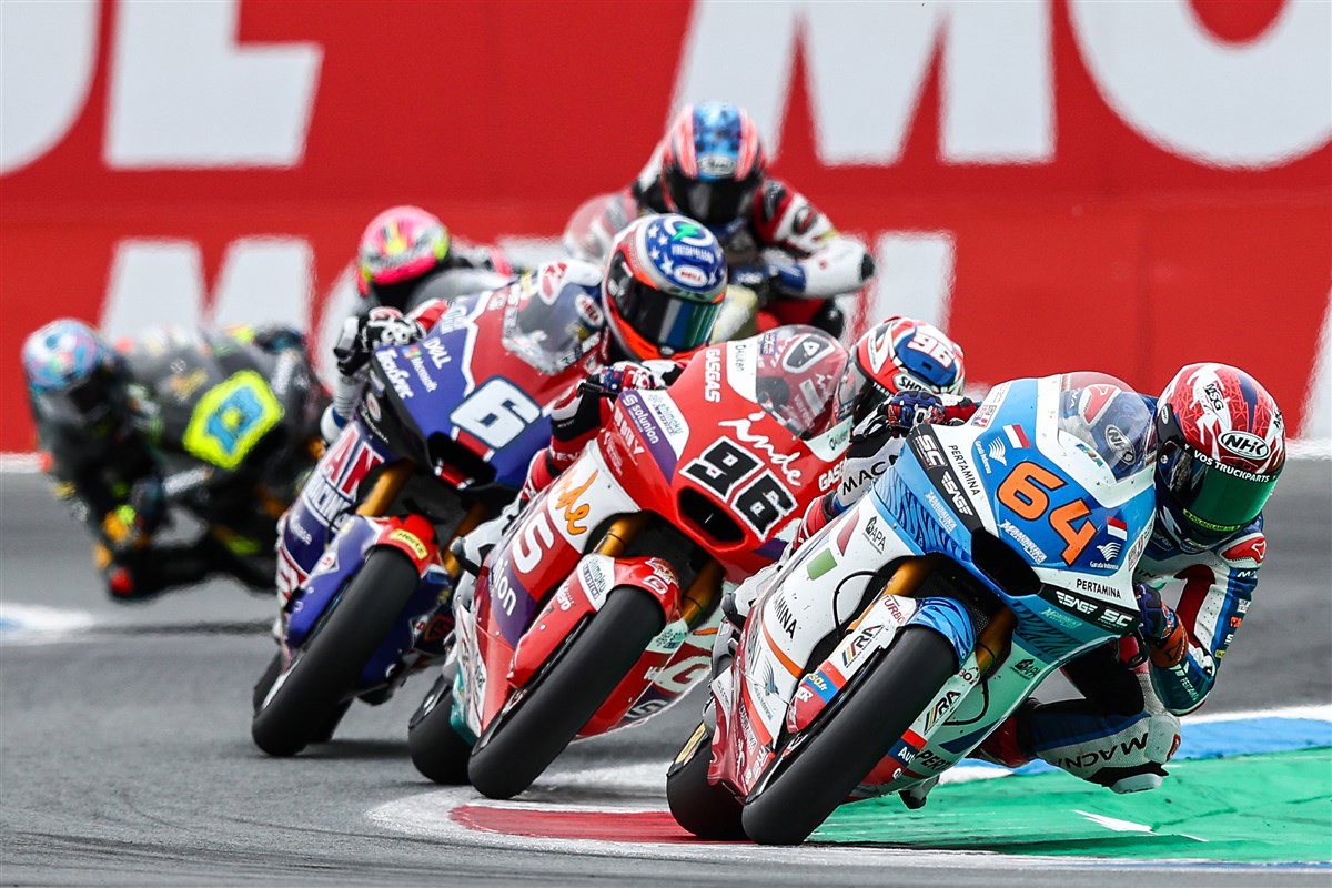 Jan De Rooj Jan de Rooij neemt afscheid van de TT-Assen. | NPO Radio 5
