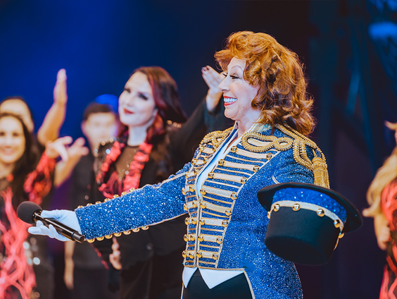 Het doekt valt voor het Kerstcircus van Ahoy