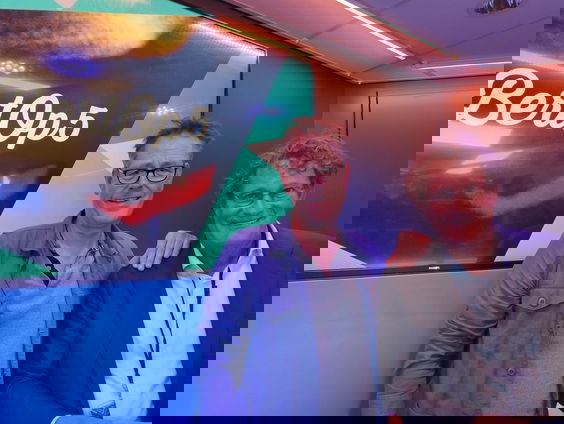 Deel duimpjes uit aan de stille helden van Kan ik iets voor je doen?