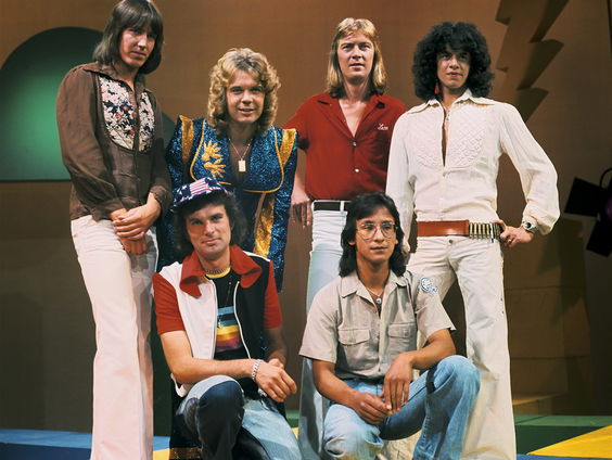 Liefde voor Muziek: Tee Set