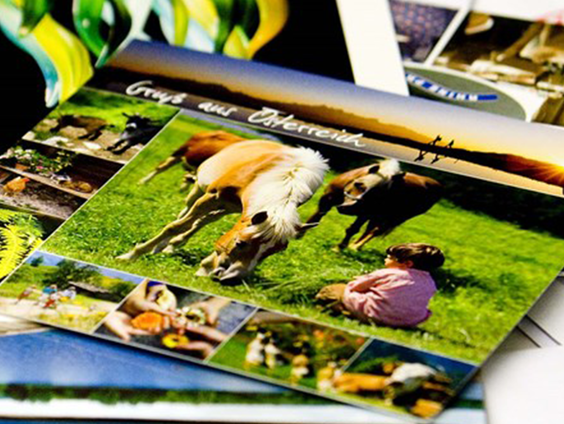 Anouk krijgt post van over de wereld