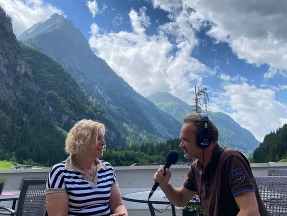 Revalidatie-arts Casper van Koppenhagen maakt podcast-serie ‘Bergen Verzetten'