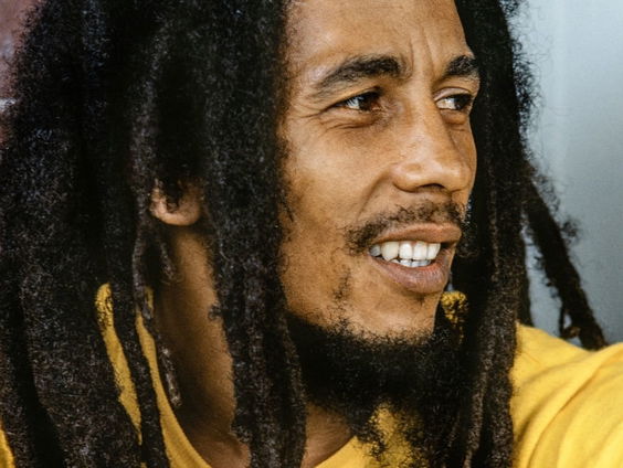 Leon neemt ons mee terug naar I'll Fly Away