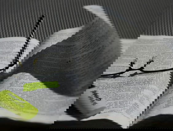 In de 16e eeuw deed je méér met de Bijbel dan alleen lezen