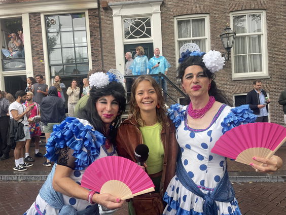 Merel van Waalwijk van Doorn vanaf de PRIDE in Amsterdam