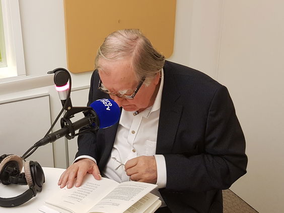 Miniatuur Huub Oosterhuis